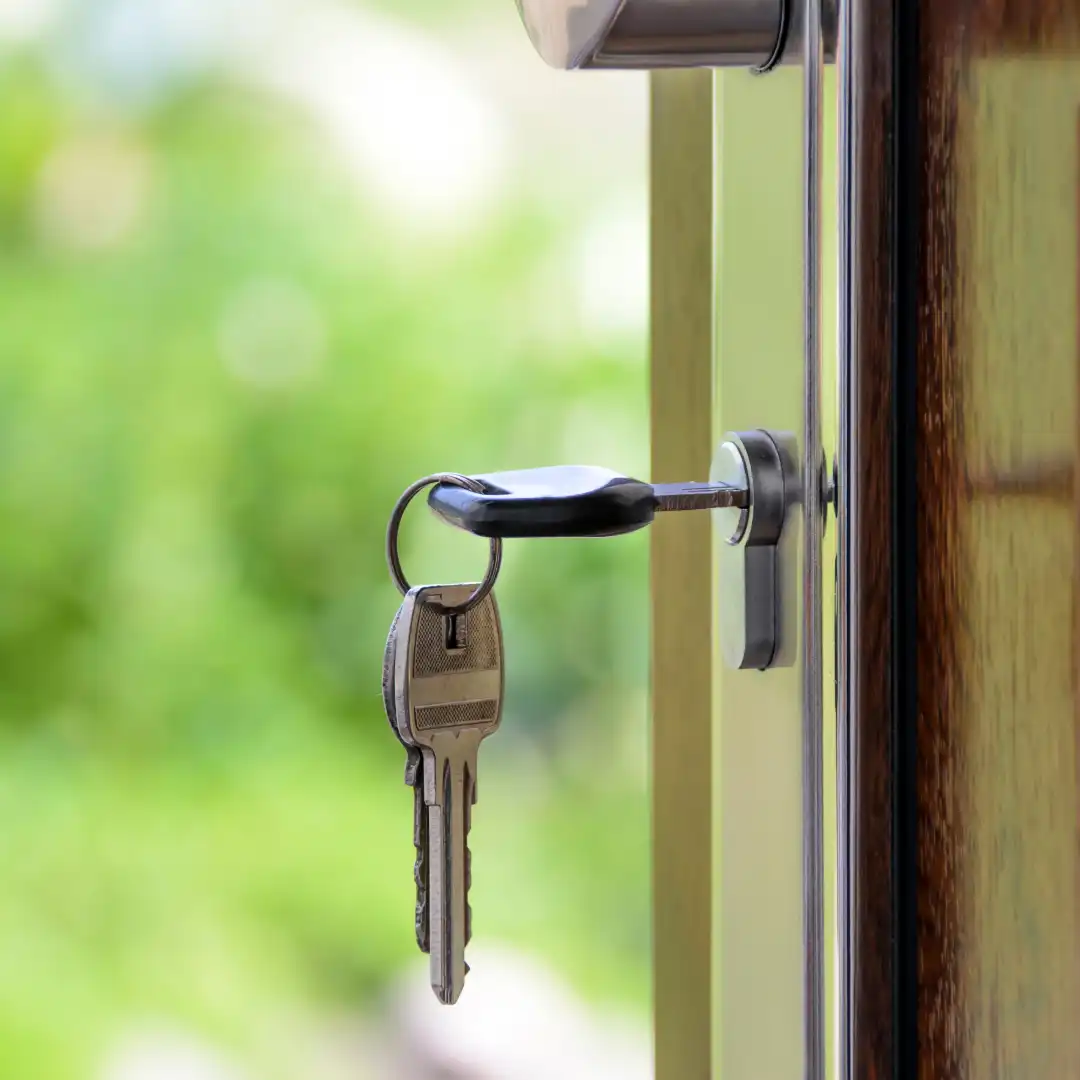 House locksmith professional opening home door